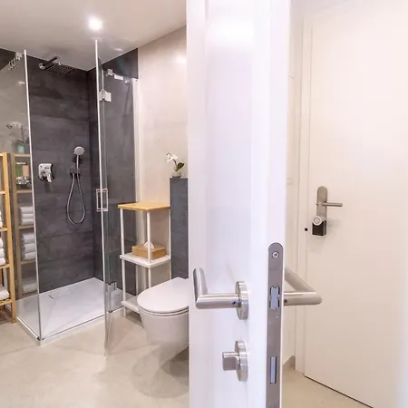 Boutique Sky City Apt. With Balcony / Top Spot Wien Exterior foto