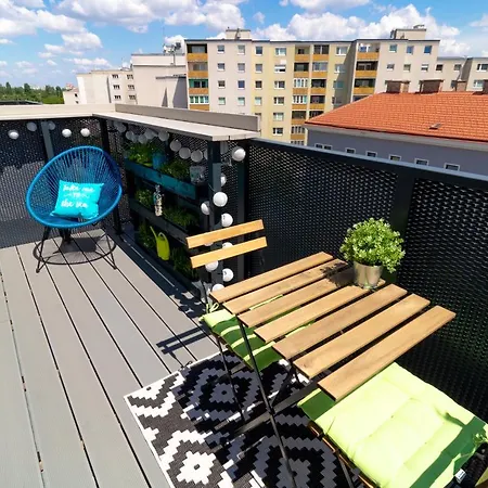 Boutique Sky City Apt. With Balcony / Top Spot Wien Exterior foto